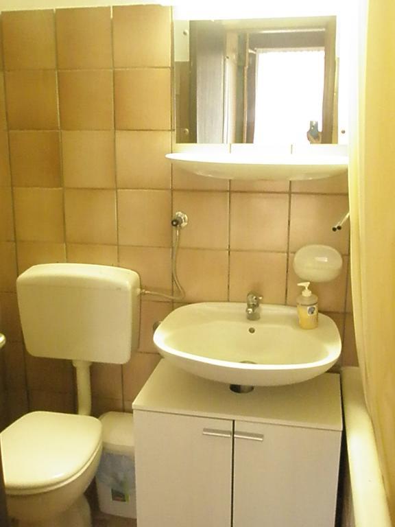 Studio Apartment Jadranko Duga Uvala Krnica Oda fotoğraf