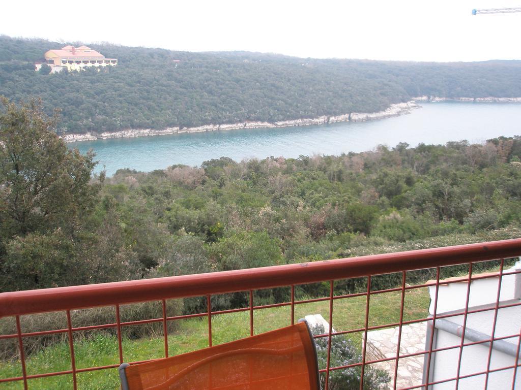Studio Apartment Jadranko Duga Uvala Krnica Oda fotoğraf